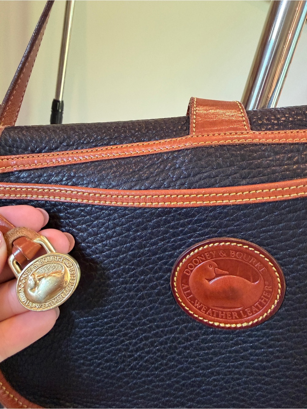 Dooney & Bourke Vintage Equestrian Crossbody Black Brown All Weather Leather - Picture 2 of 7